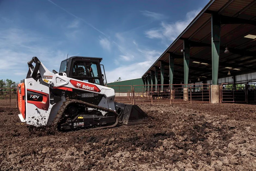 Bobcat Skid Steer Track Loader T64 (68 hp and 9,500 lbs)- Rental - Image 2